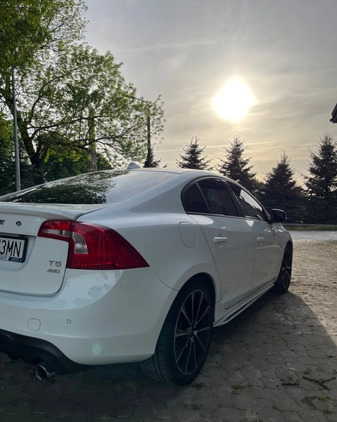Volvo S60 cena 65500 przebieg: 104000, rok produkcji 2017 z Lublin małe 497